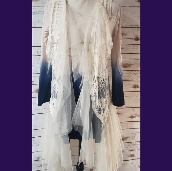 $ Blu Pepper Boho Tunic - Size Medium - Picture 6 of 6